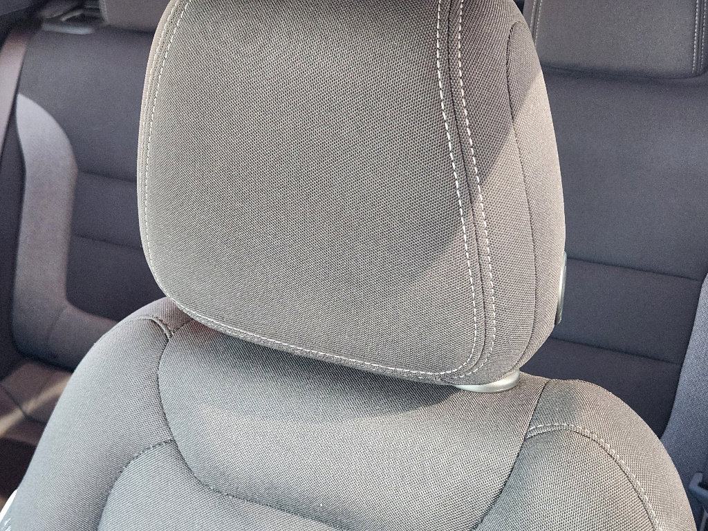 Used 2025 Chevrolet TrailBlazer ACTIV w/ Convenience Package image 16