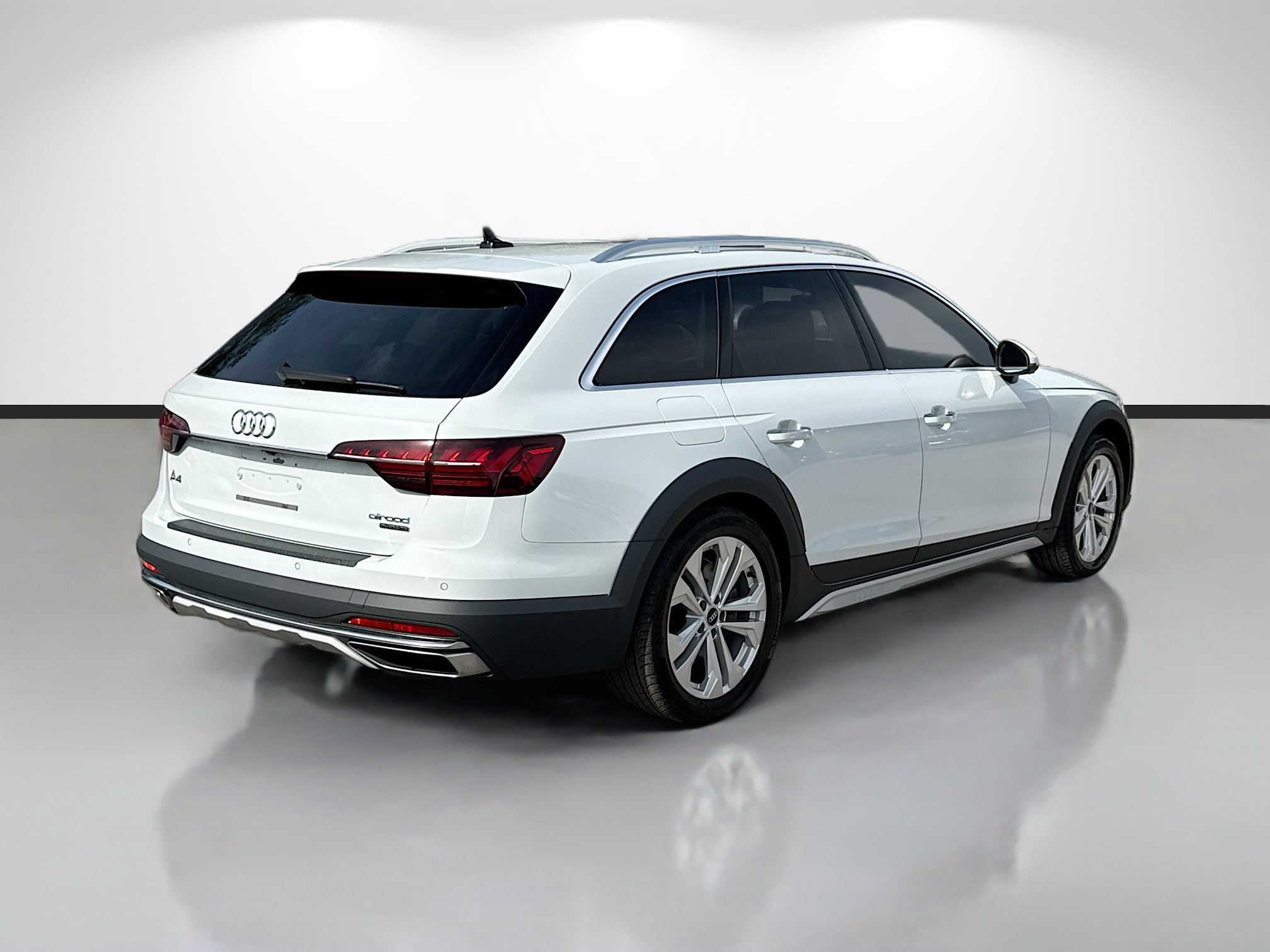 Used 2023 Audi A4 2.0T allroad Premium Plus AWD/4WD image 3