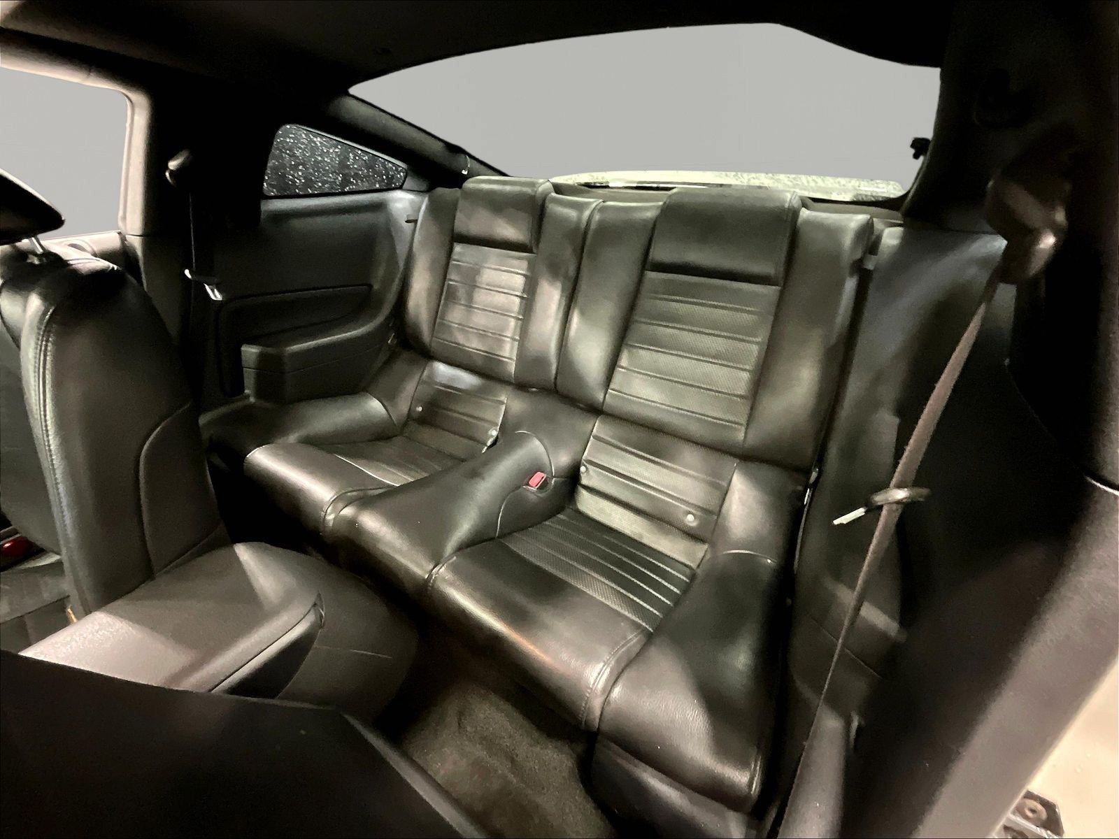 Used 2005 Ford Mustang GT RWD image 18