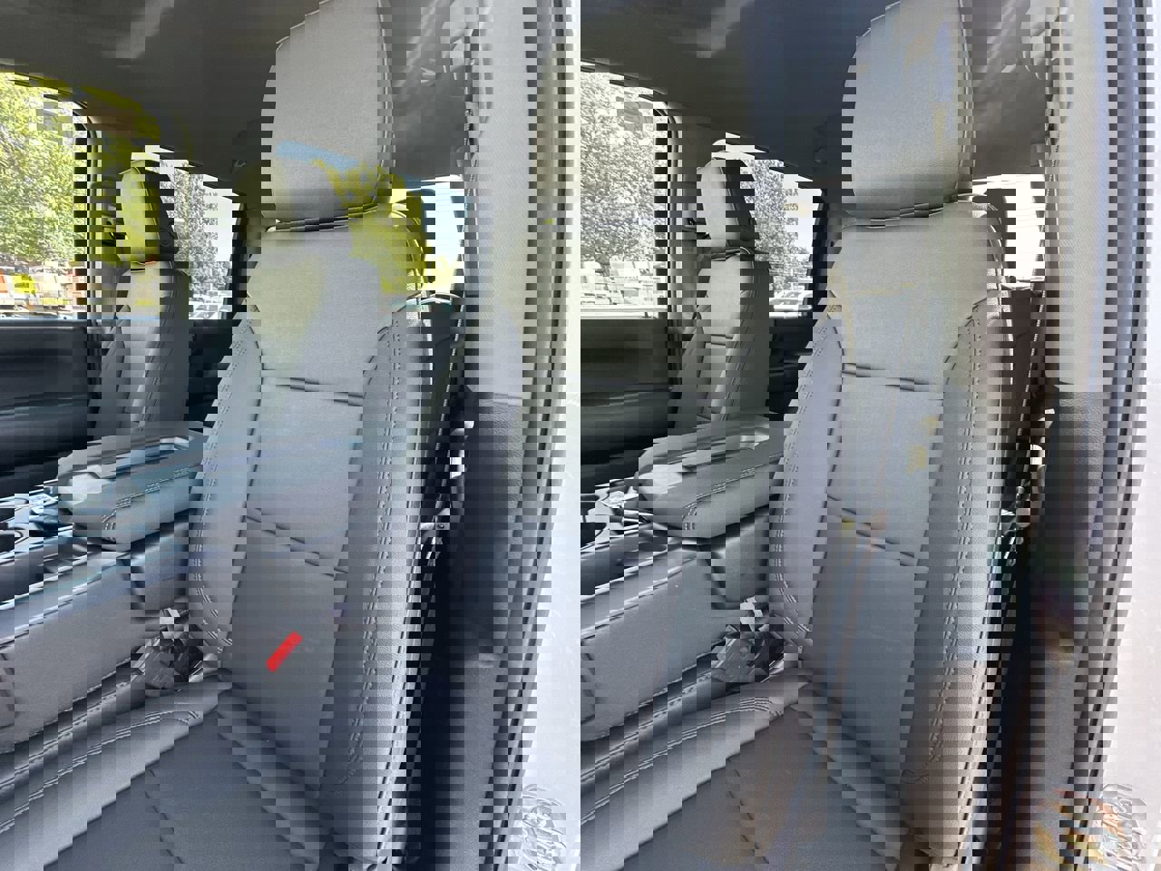 New 2026 GMC Sierra 2500 Pro w/ Convenience Package image 11