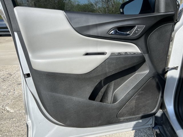 Used 2019 Chevrolet Equinox LT w/ LPO, Hit The Road Package FWD image 23