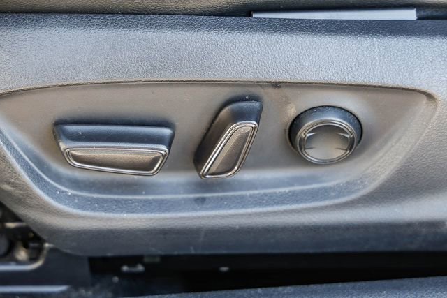 Used 2019 Toyota Camry XSE image 26