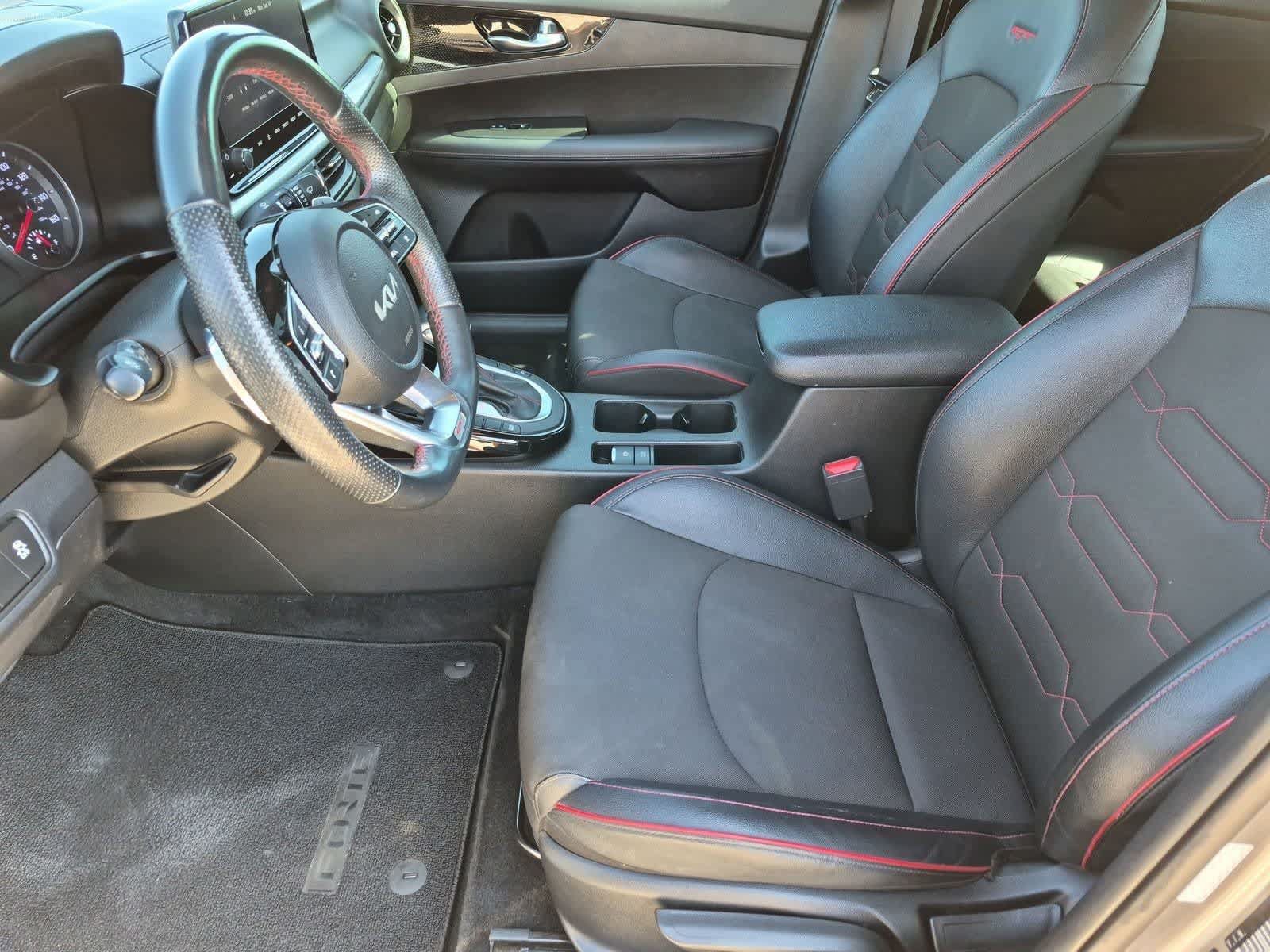 Used 2022 Kia Forte GT w/ GT Technology Package FWD image 15