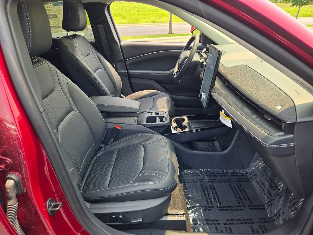 New 2025 Ford Mustang Mach-E Premium AWD/4WD image 6