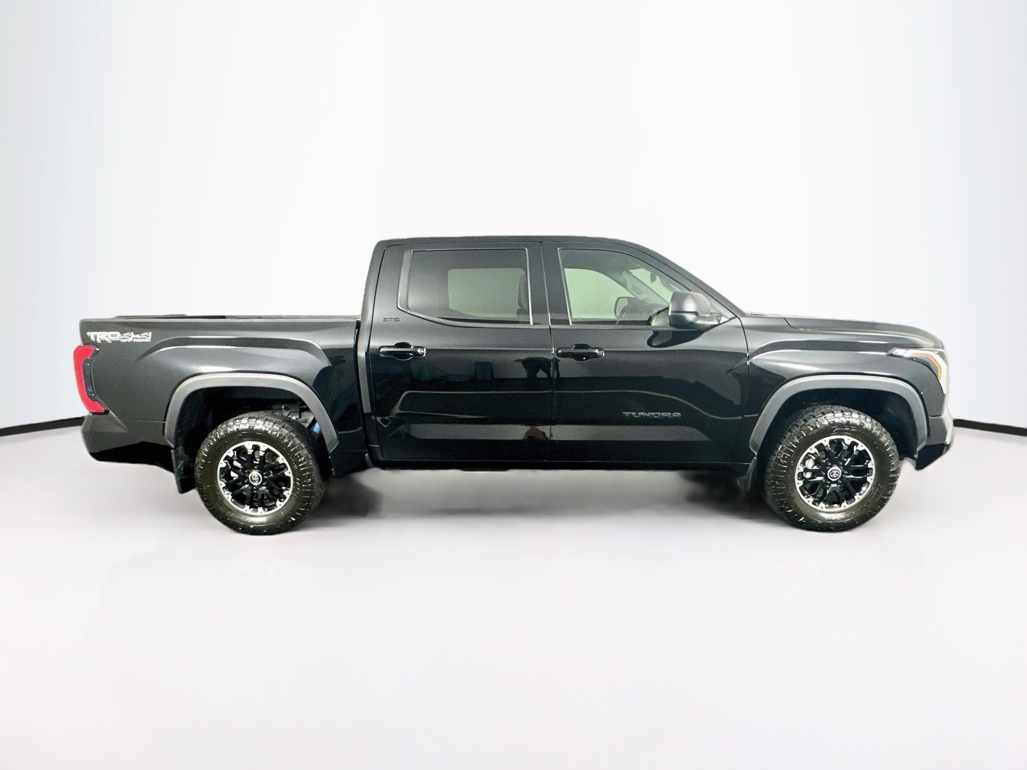 Used 2024 Toyota Tundra SR5 w/ TRD Off-Road Package AWD/4WD image 10