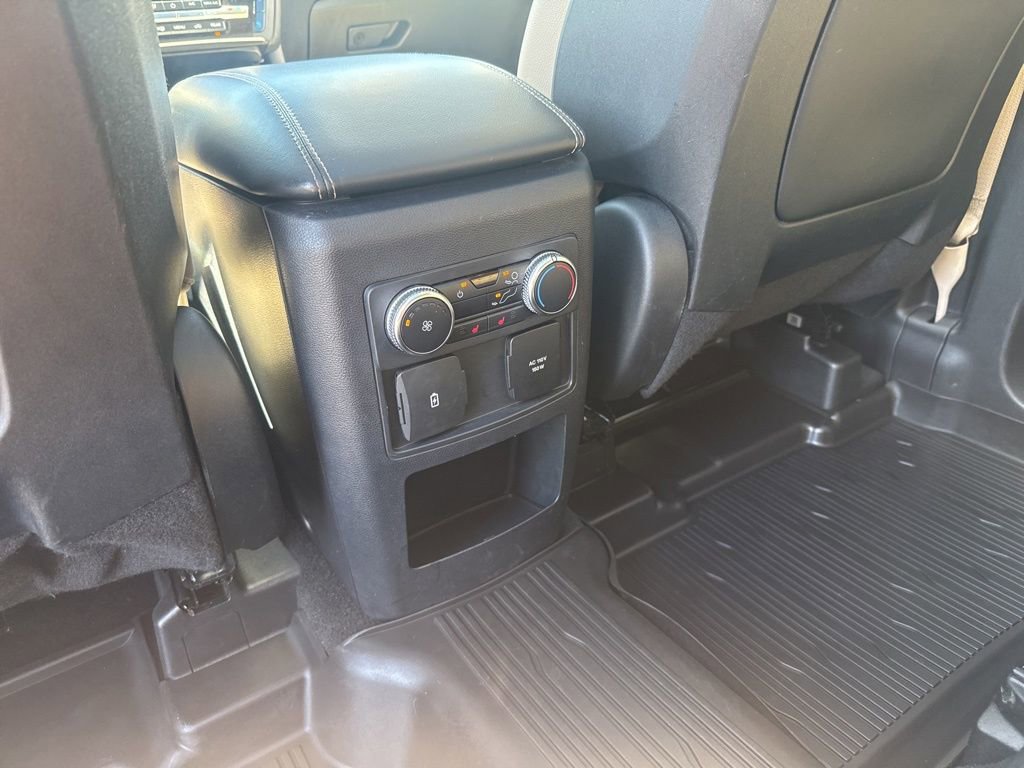Used 2020 Ford Explorer Limited w/ Class III Trailer Tow Package image 23