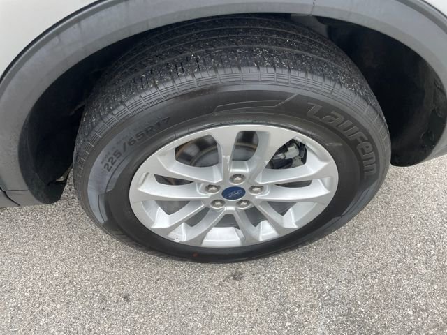 Used 2022 Ford Escape SE image 15