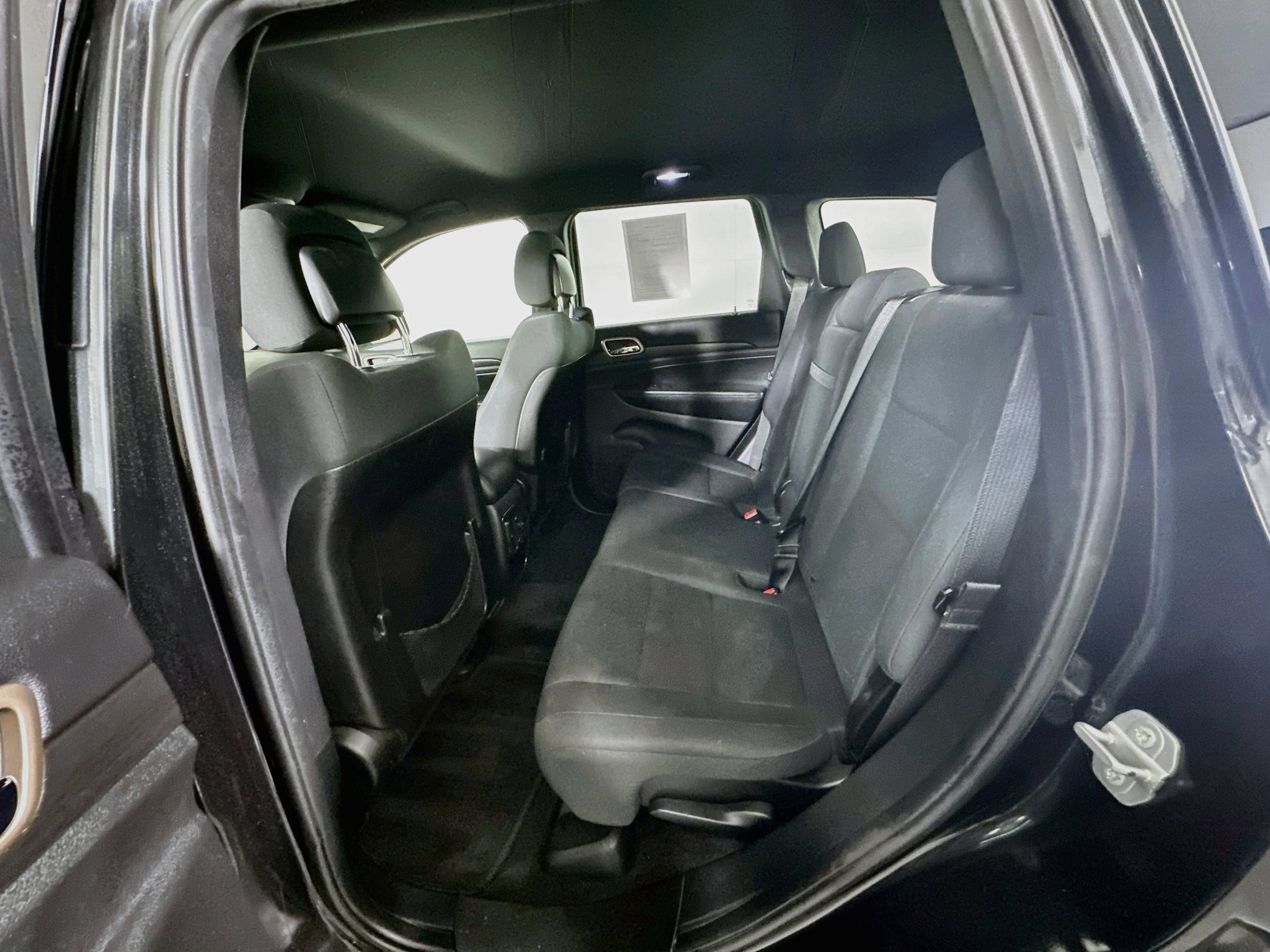 Used 2015 Jeep Grand Cherokee Laredo w/ Quick Order Package 23E AWD/4WD image 24