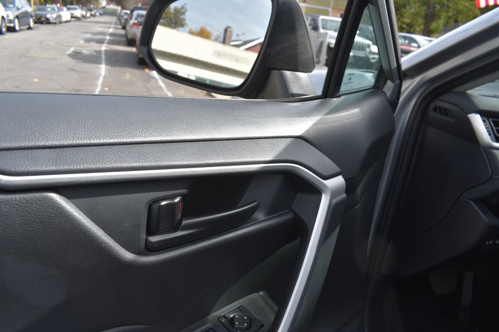 Used 2025 Toyota RAV4 LE image 14