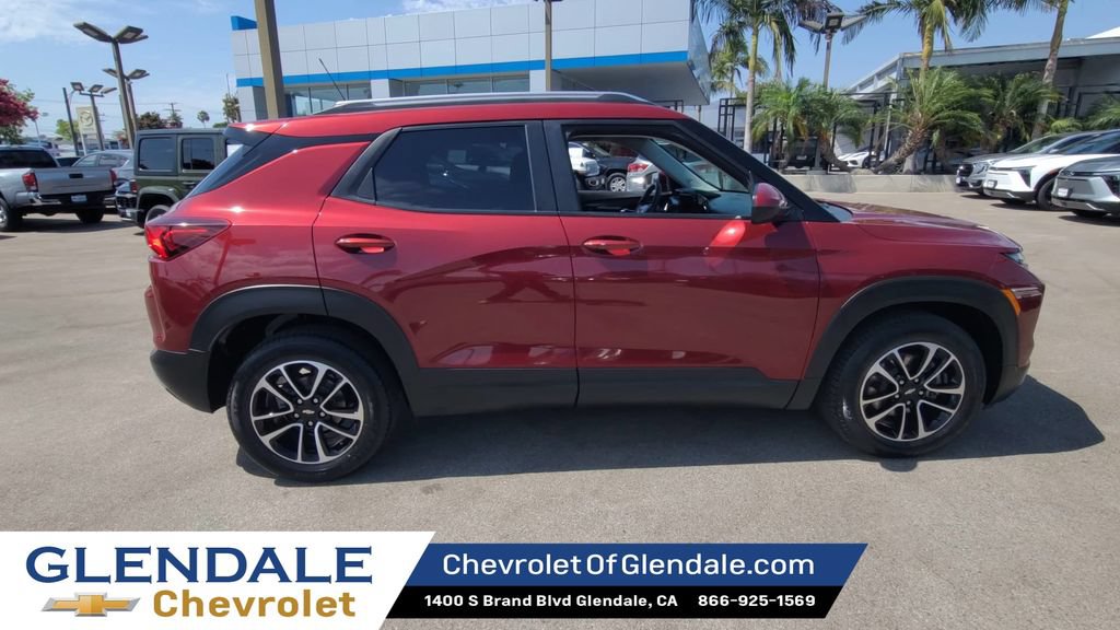 Certified 2025 Chevrolet TrailBlazer LT FWD image 9