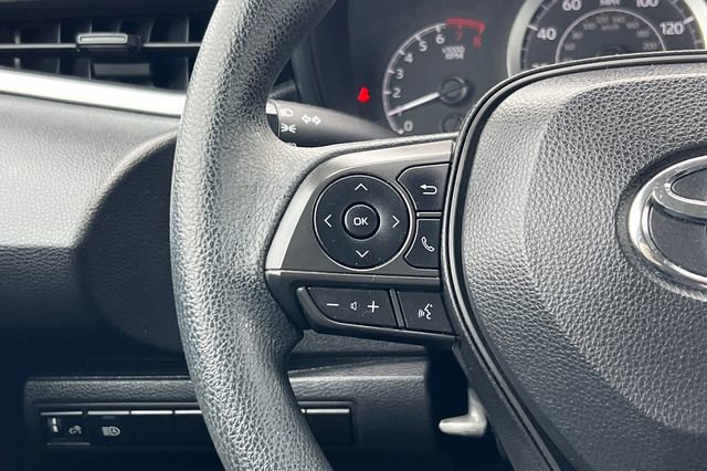 Used 2021 Toyota Corolla LE image 24