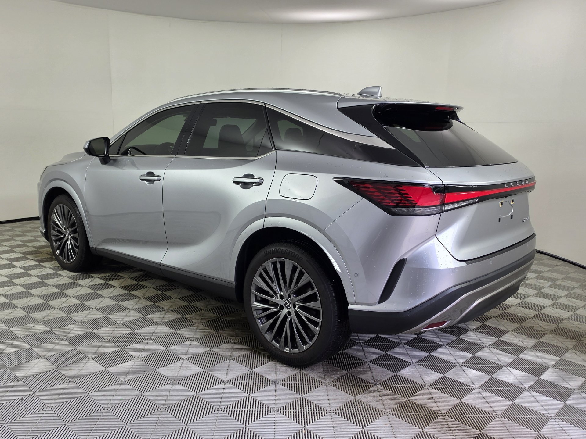 Used 2024 Lexus RX 350 FWD w/ Convenience Package image 40