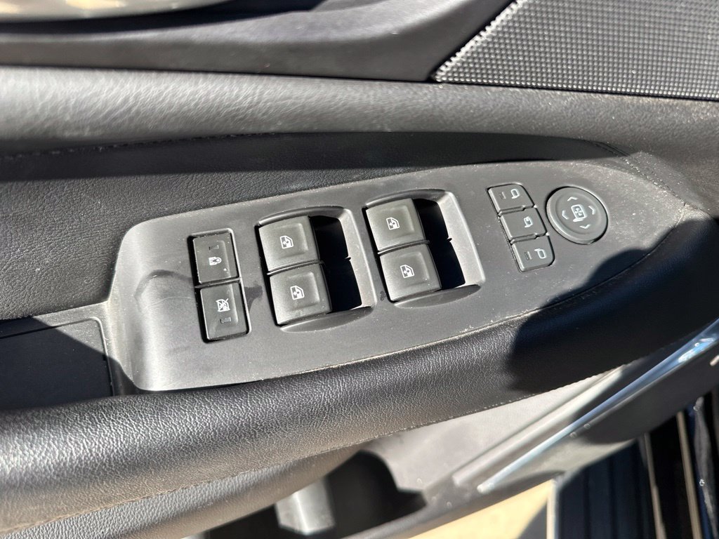 Used 2018 Cadillac Escalade ESV Luxury AWD/4WD image 8