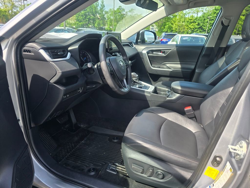 Used 2021 Toyota RAV4 XLE Premium AWD/4WD image 14