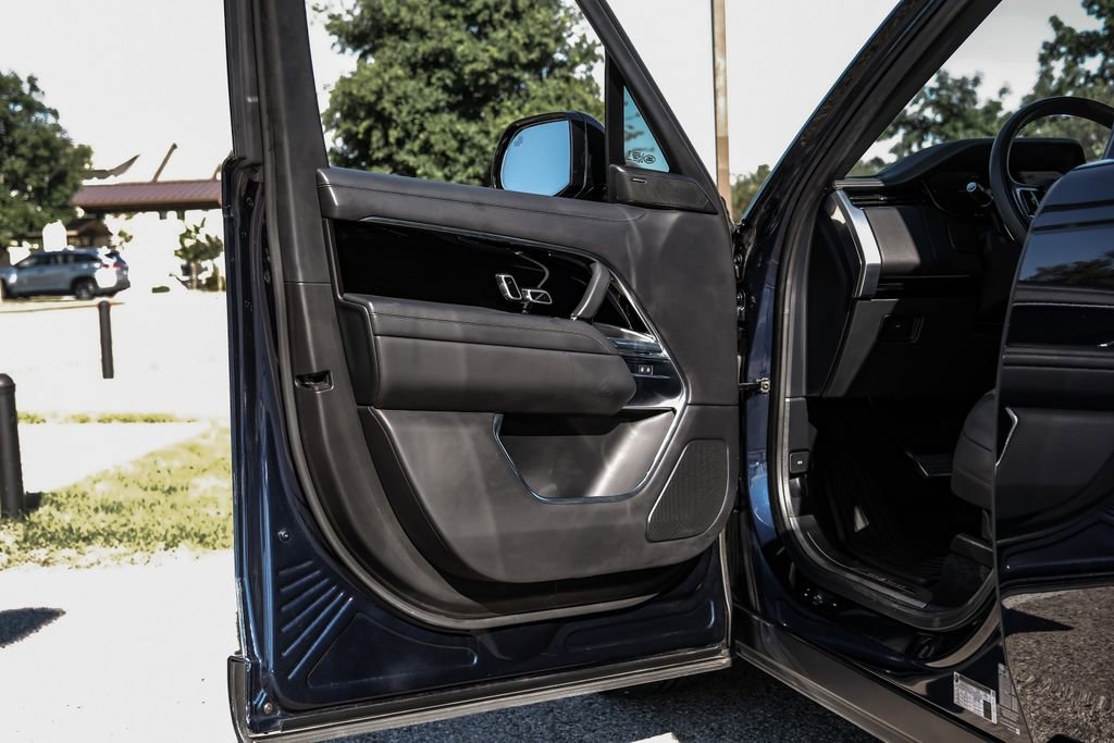 Used 2023 Land Rover Range Rover SE image 41