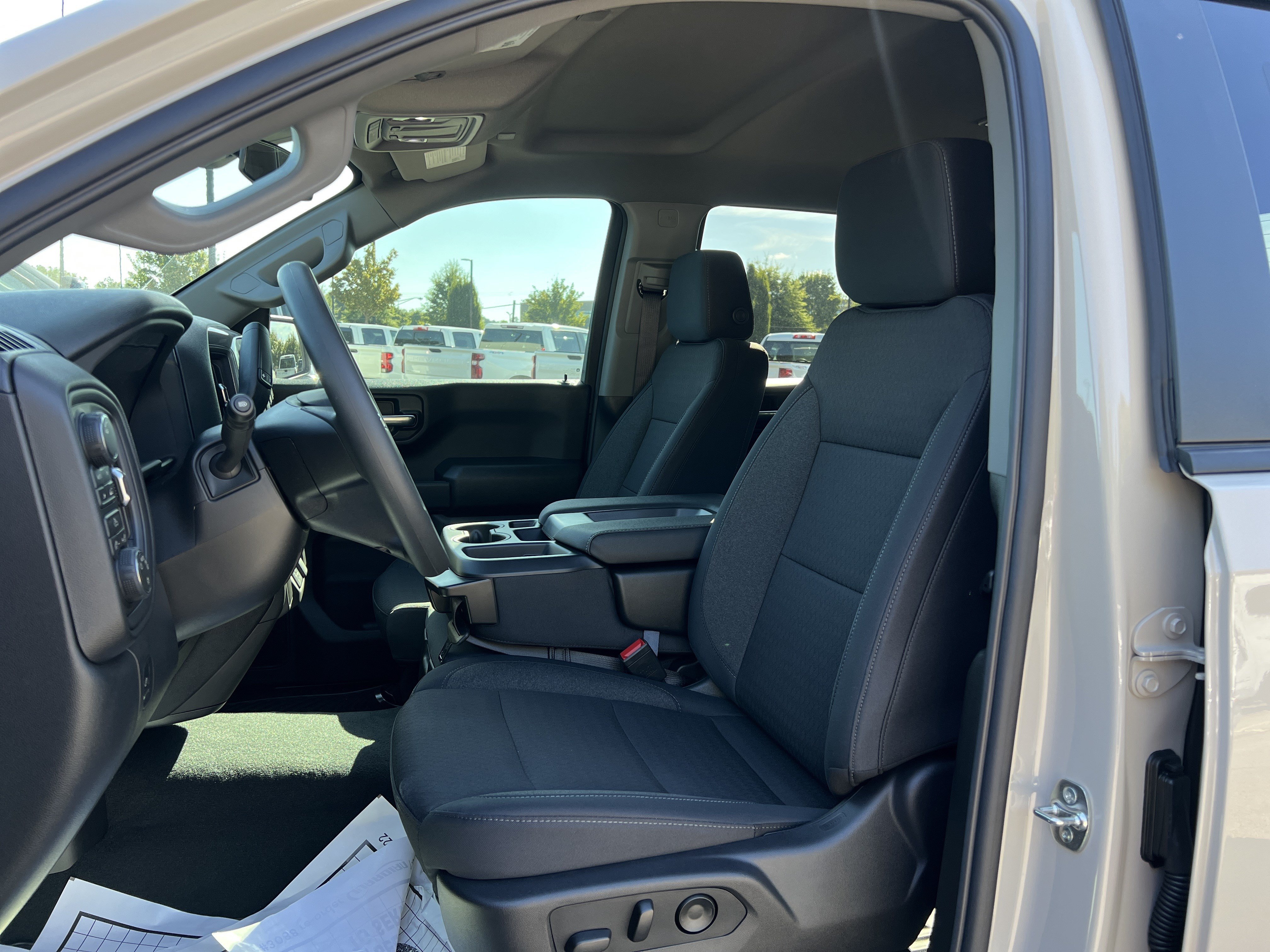 New 2026 Chevrolet Silverado 1500 Custom w/ Turbomax Blackout Package AWD/4WD image 16