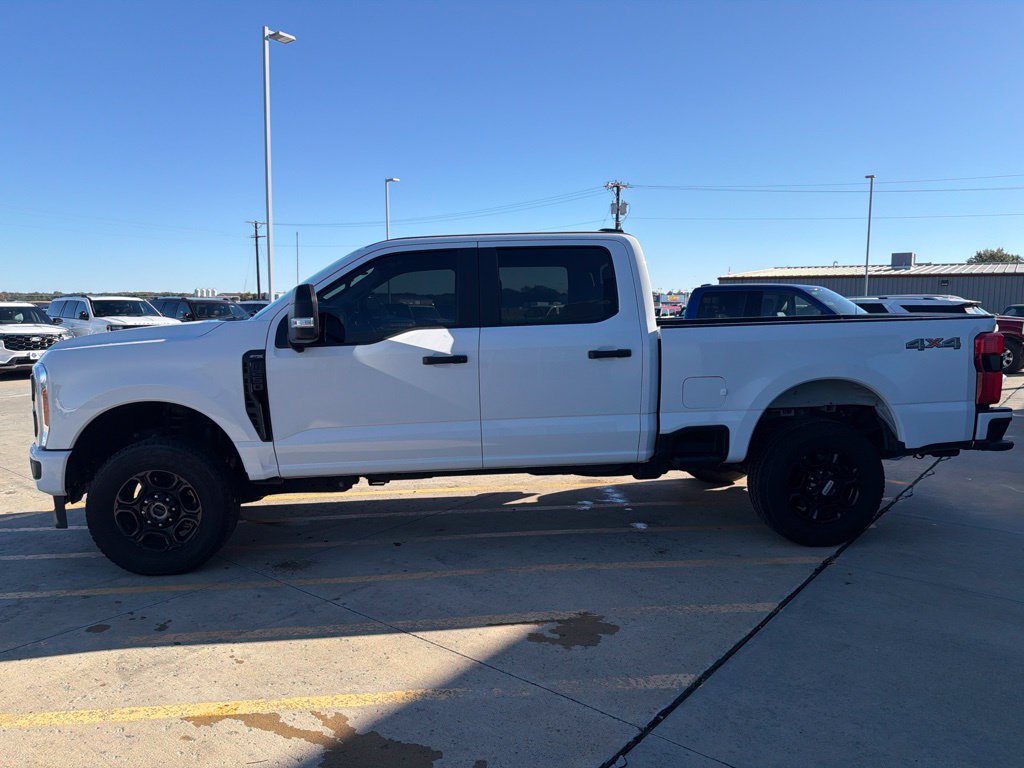 Used 2023 Ford F250 XL w/ STX Appearance Package AWD/4WD image 4