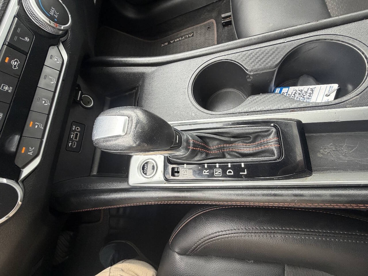Used 2022 Nissan Altima 2.5 SR w/ Midnight Edition Package FWD image 24