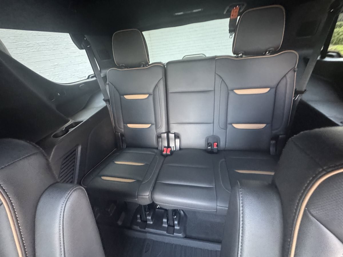 Used 2021 GMC Yukon AT4 AWD/4WD image 8