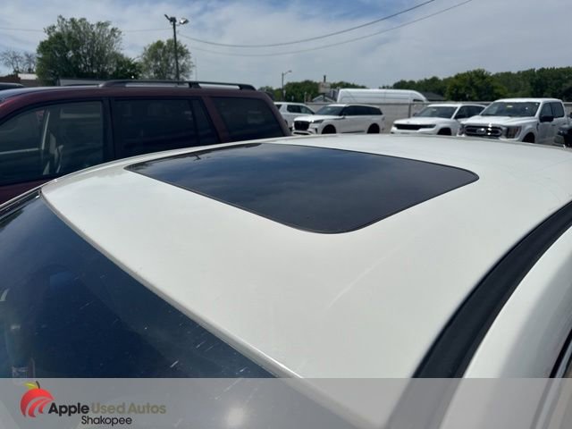 Used 2010 Ford Taurus SEL FWD image 3