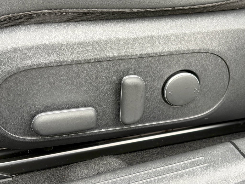 Used 2023 Hyundai Ioniq 6 Limited image 7