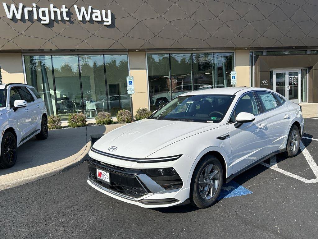 New 2025 Hyundai Sonata SE