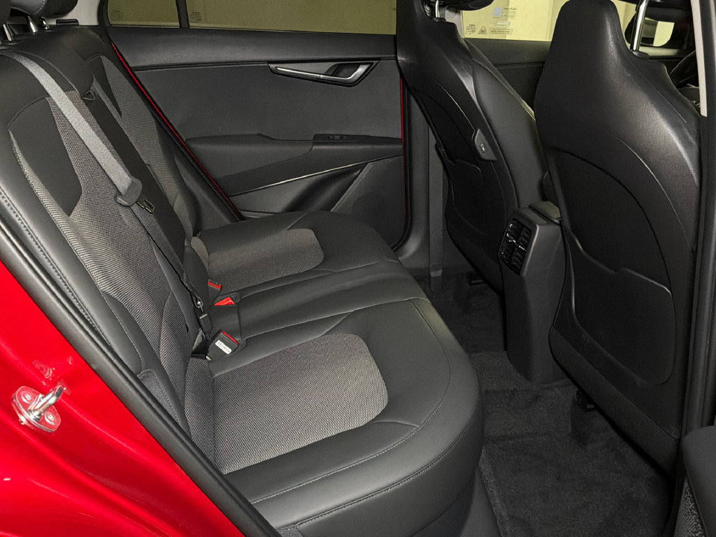 Certified 2024 Kia Niro EX w/ EX Cold Weather Package FWD image 13