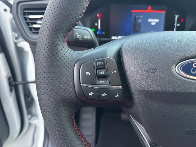 New 2025 Ford Escape ST-Line w/ Equipment Group 301A image 16