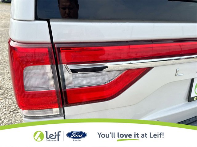 Used 2017 Lincoln Navigator L Select image 37