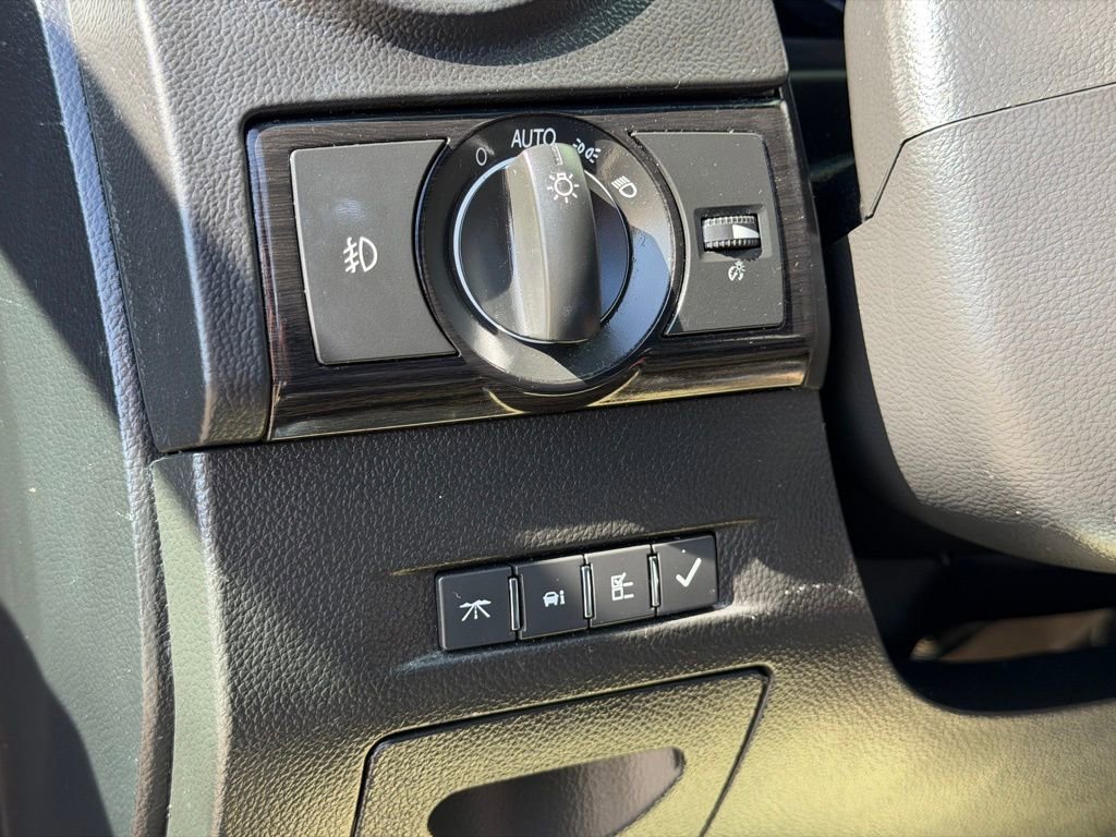 Used 2014 Chevrolet Captiva Sport LTZ image 20