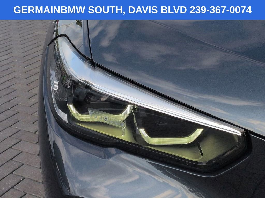 Used 2022 BMW X5 sDrive40i w/ M Sport Package RWD image 11