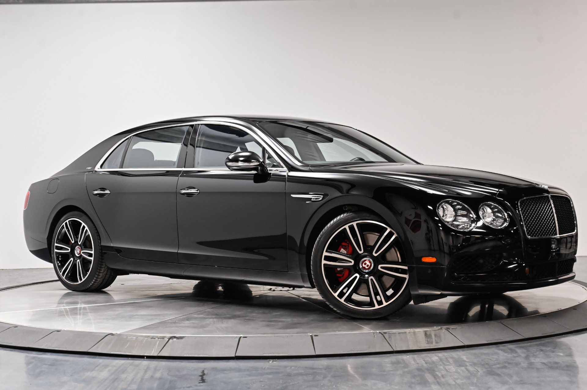 Used 2017 Bentley Flying Spur S V8 AWD/4WD image 32