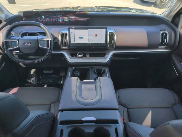 New 2025 Ford Expedition Platinum w/ Platinum Ultimate Package AWD/4WD image 15