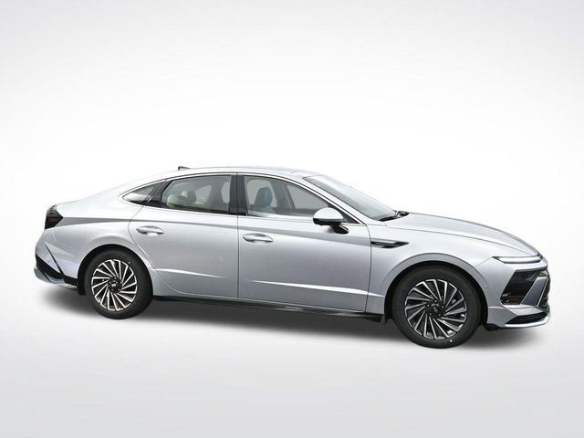 Used 2024 Hyundai Sonata Limited FWD image 8