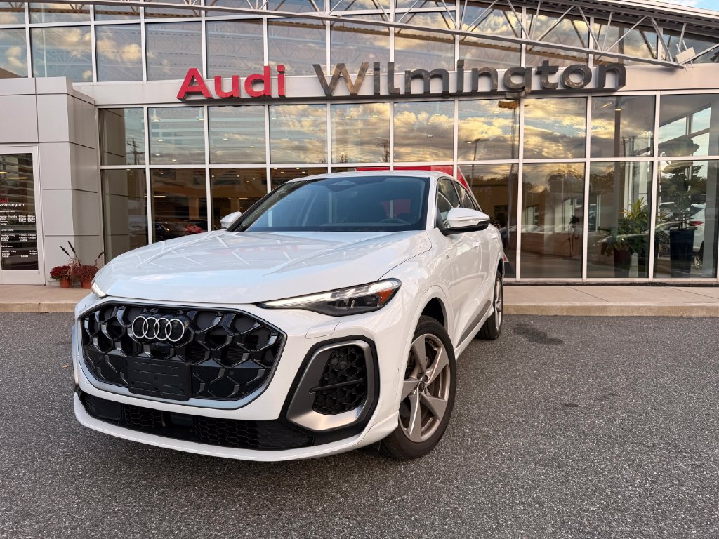Used 2025 Audi Q5 Premium Plus w/ Premium Plus AWD/4WD image 1