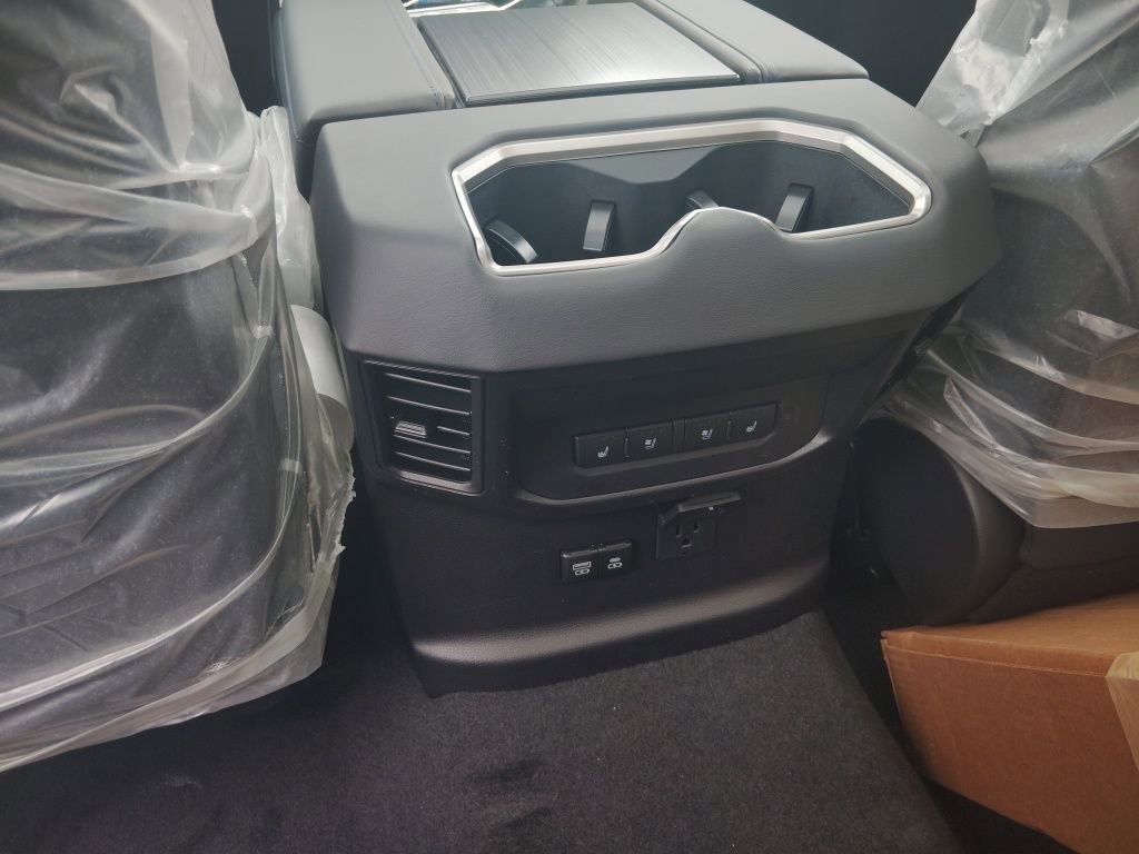 New 2026 Toyota Tundra Platinum AWD/4WD image 10