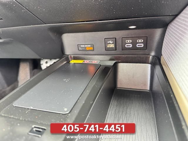 Used 2025 Toyota Camry SE w/ Multimedia Upgrade Package FWD image 31