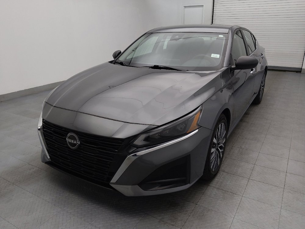 Used 2024 Nissan Altima 2.5 SV image 15