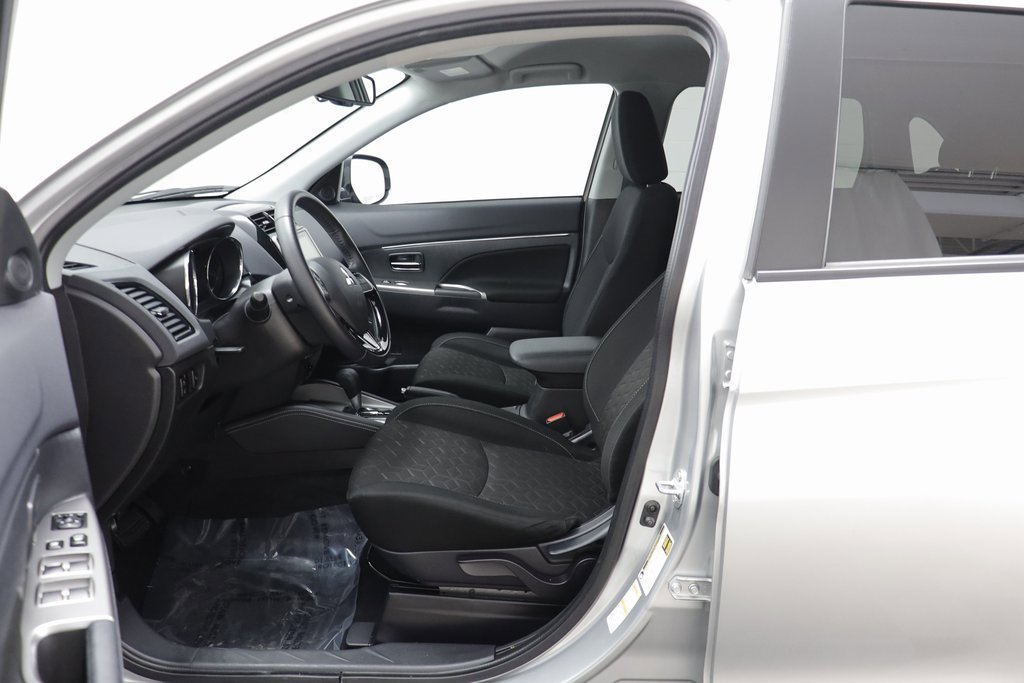 Used 2020 Mitsubishi Outlander Sport SE image 5