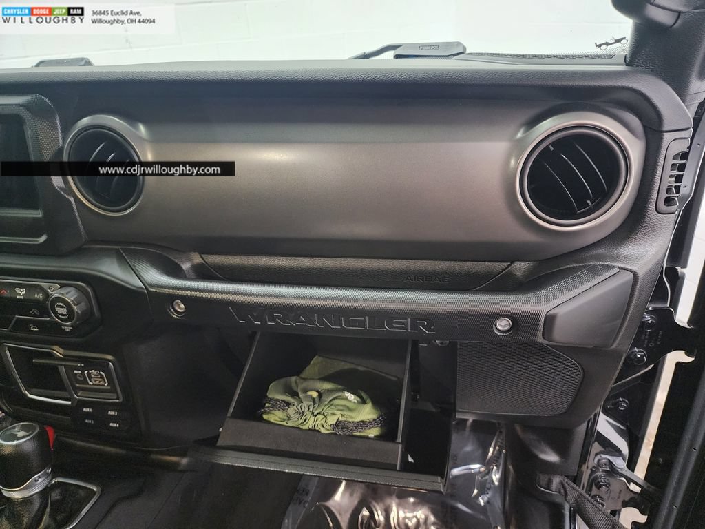 Used 2023 Jeep Wrangler Unlimited Sport AWD/4WD image 31