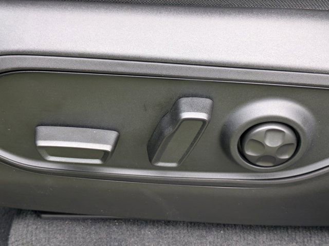 New 2025 Jeep Grand Cherokee L Limited w/ Black Appearance Package image 22