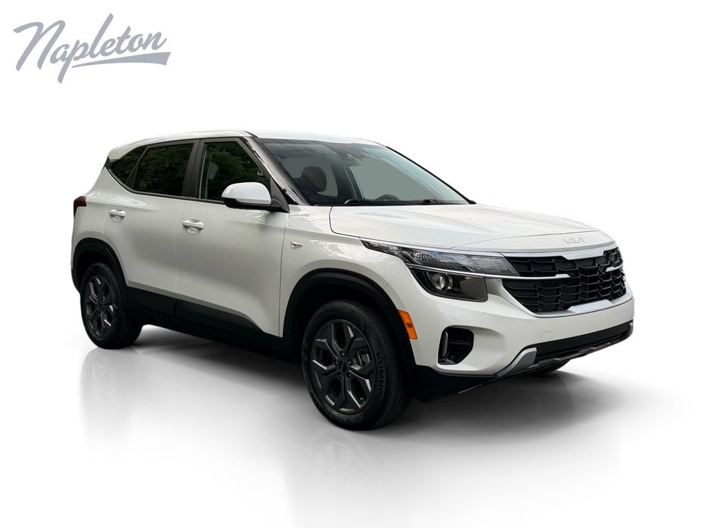Used 2026 Kia Seltos LX FWD image 8