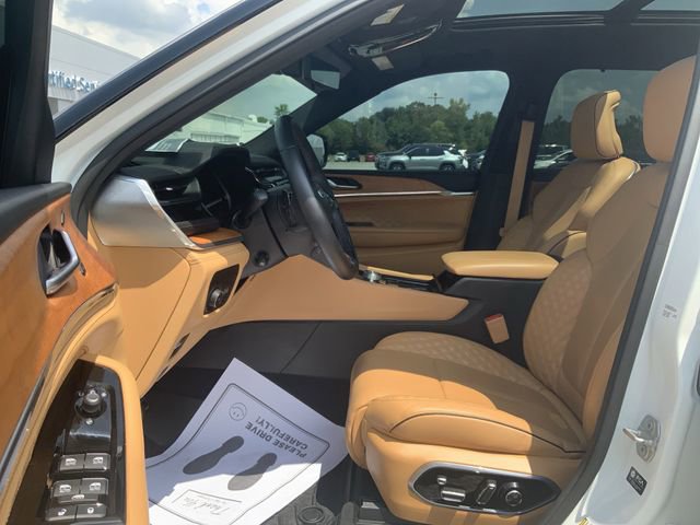 Used 2023 Jeep Grand Cherokee L Summit image 15