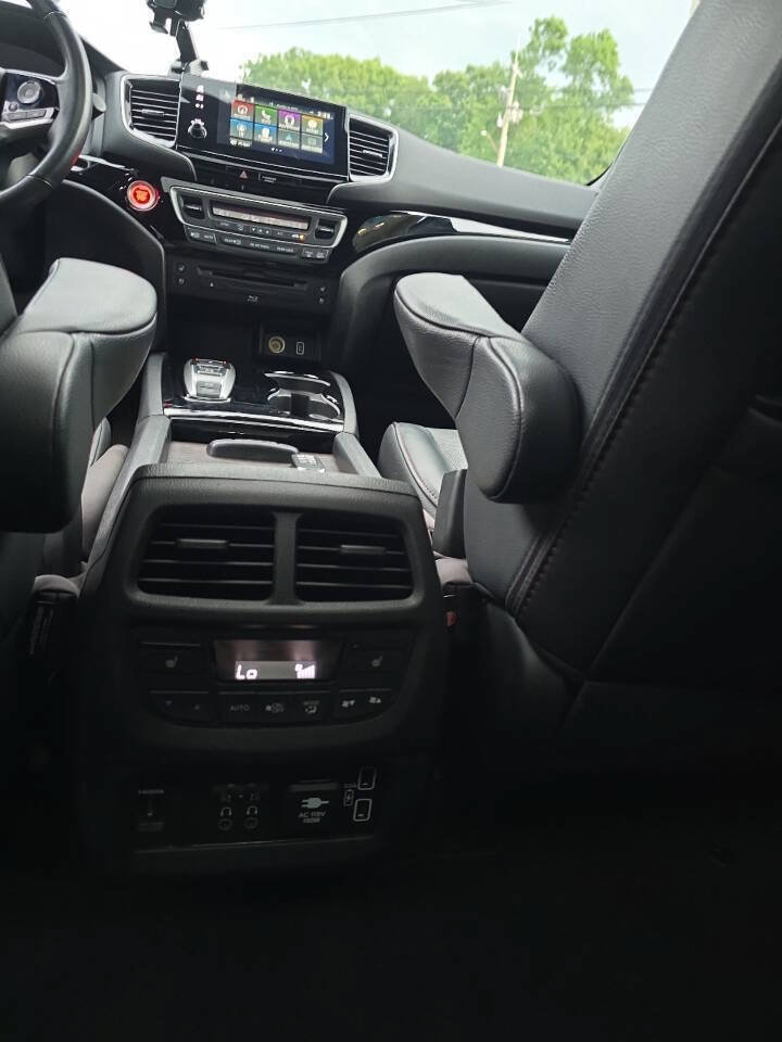 Used 2020 Honda Pilot Black Edition image 6