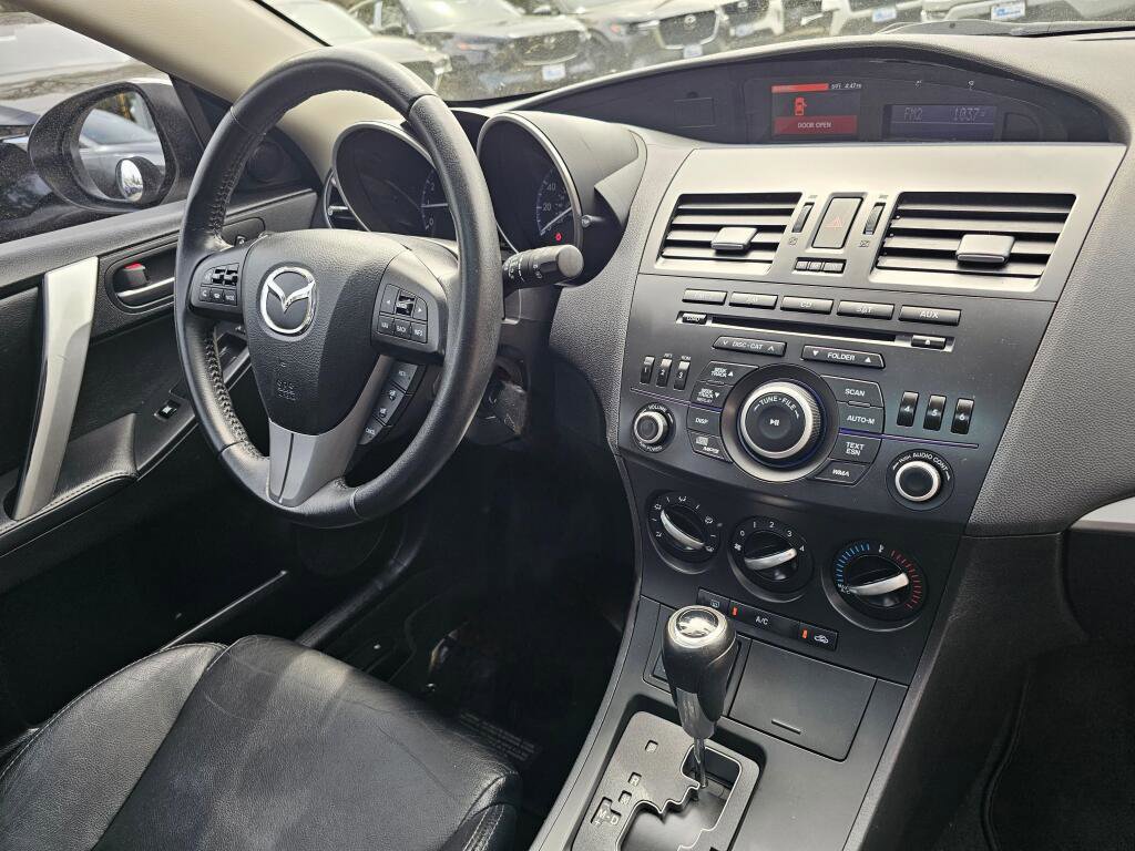 Used 2012 MAZDA MAZDA3 i Grand Touring w/ Tech Pkg FWD image 12