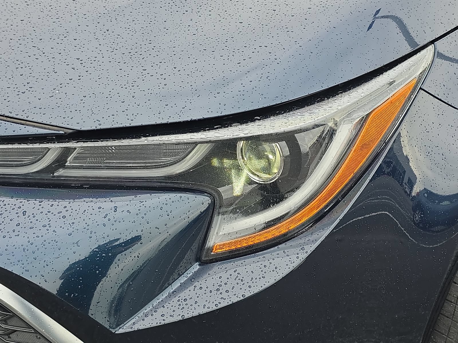 Used 2021 Toyota Corolla XSE FWD image 29