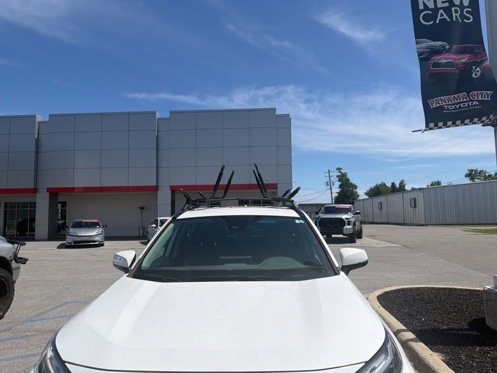 Used 2022 Toyota RAV4 XLE AWD/4WD image 17