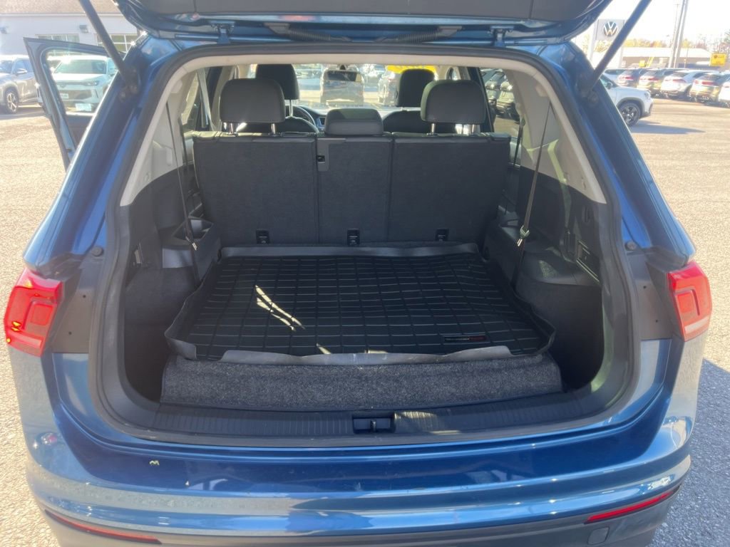 Used 2019 Volkswagen Tiguan SE w/ Panoramic Sunroof Package AWD/4WD image 14