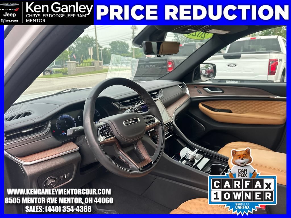 Certified 2025 Jeep Grand Cherokee L Summit w/ Advanced Protech Group IV AWD/4WD image 21