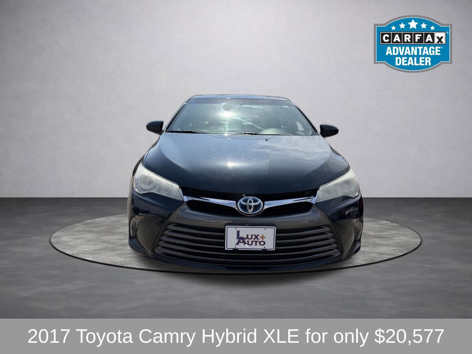 Used 2017 Toyota Camry XLE FWD image 8